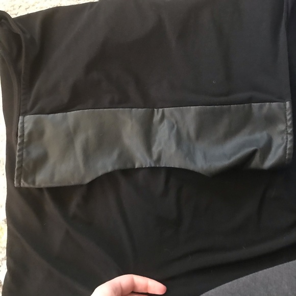 Motherhood Maternity Top Bundle - Picture 4 of 6